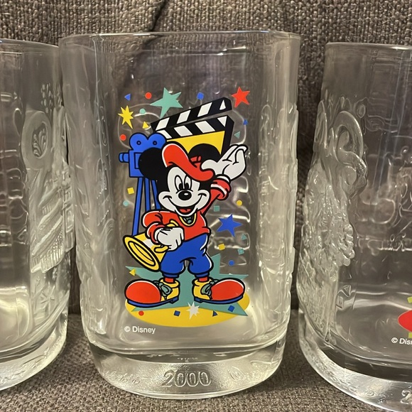 2000 Disney Mickey Mouse McDonald’s Glass Set of 4 - Picture 4 of 8